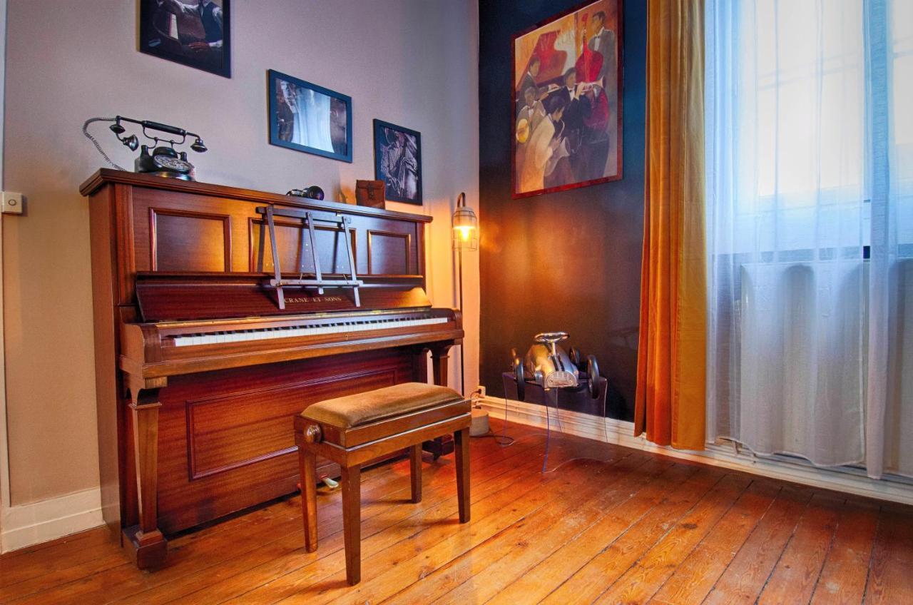 Sweet Nina Jazz Appartement Pour 5 Voyageurs, Situe A La Place De La Republique, Avec Parking Et Lit Queen Size Le Mans Exterior foto